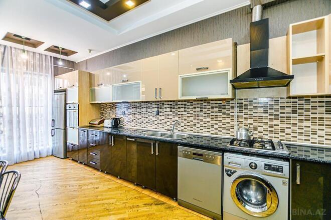 Сдаётся 2-комн. новостройка 90 м², м. Низами, photo 9 from 23