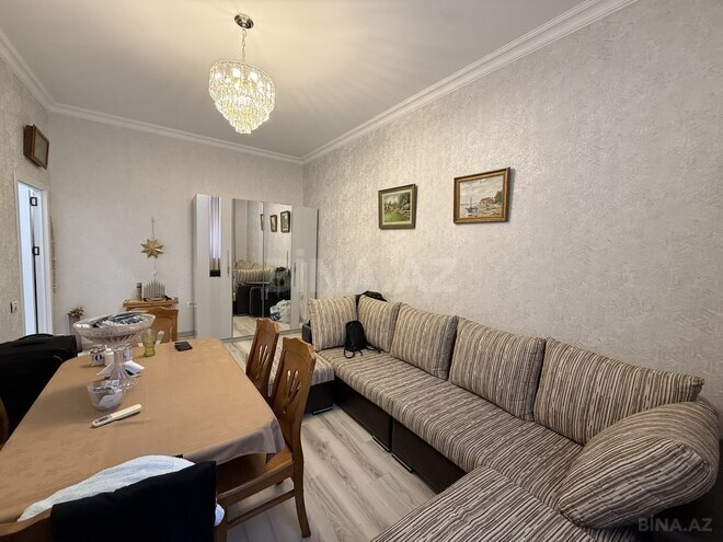 Продаётся 2-комн. вторичка 60 м², м. Низами, photo 3 from 9