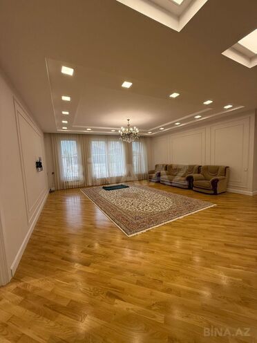 Продаётся 7-комн. дом/дача 550 м², photo 3 from 23