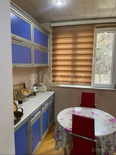 Продаётся 3-комн. вторичка 80 м², Ясамальский р., photo 9 from 14
