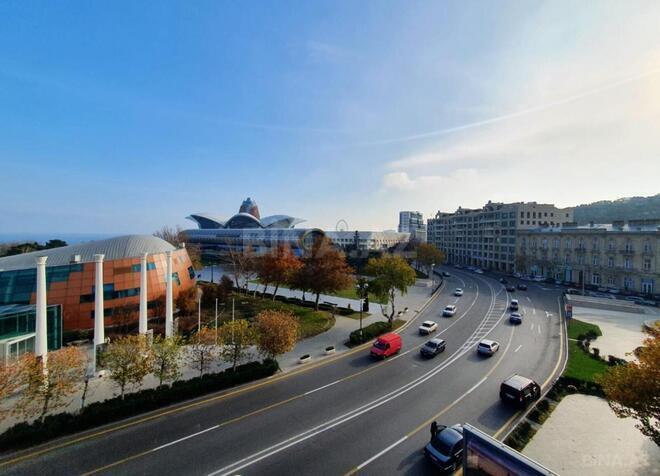 Satılır 2 otaqlı köhnə tikili 64 m², Sahil m., photo 4 from 23