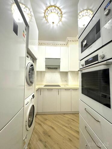 Satılır 2 otaqlı köhnə tikili 64 m², Sahil m., photo 12 from 23