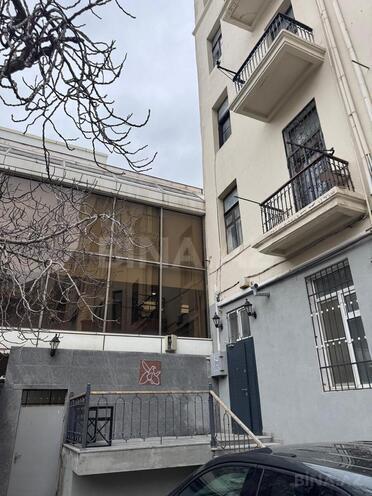 Satılır 2 otaqlı köhnə tikili 64 m², Sahil m., photo 22 from 23