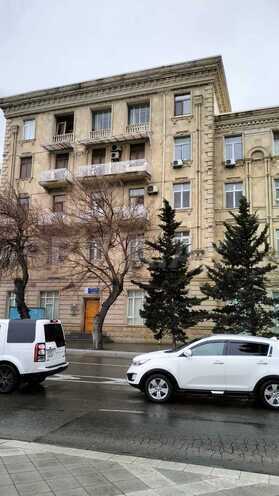 Сдаётся 3-комн. вторичка 75 м², Ясамальский р., photo 3 from 18