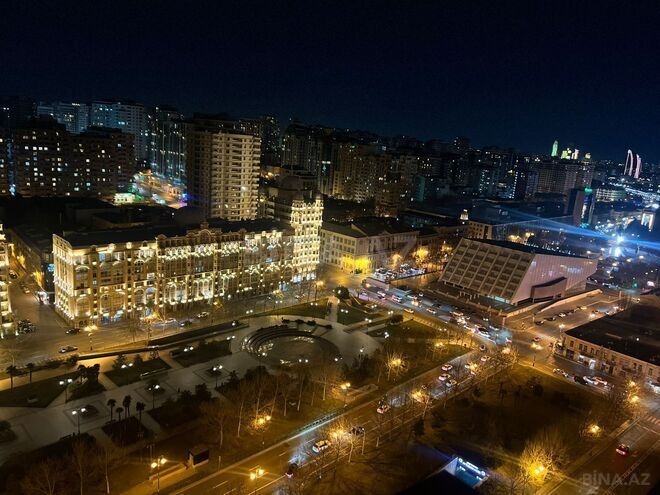 Сдаётся 3-комн. новостройка 130 м², м. Низами, photo 13 from 14