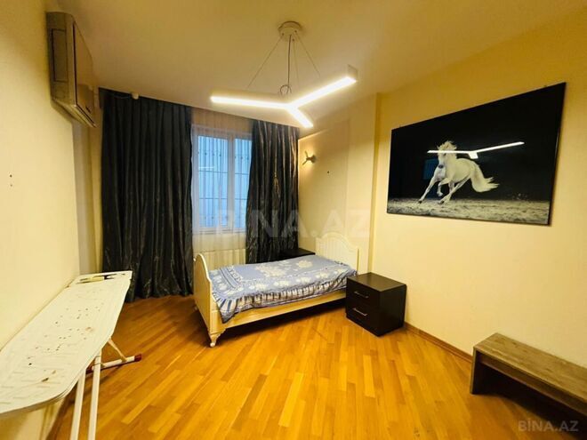 İcarəyə verilir 3 otaqlı yeni tikili 140 m², 28 May m., photo 9 from 11