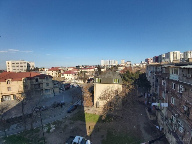 Satılır 3 otaqlı köhnə tikili 75 m², Qara Qarayev m., photo 14 from 18