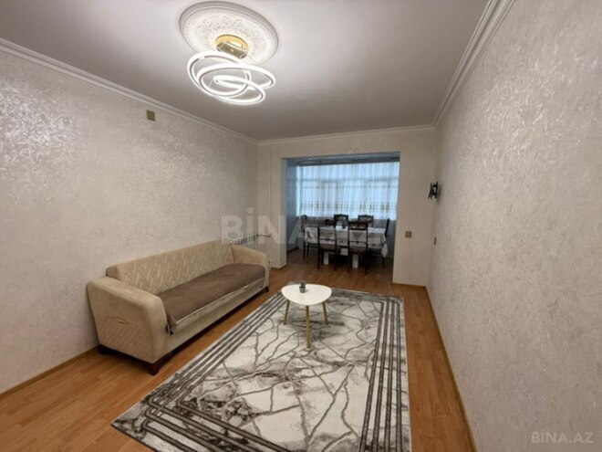 Продаётся 2-комн. вторичка 55 м², м. Нефтчиляр, photo 1 from 14