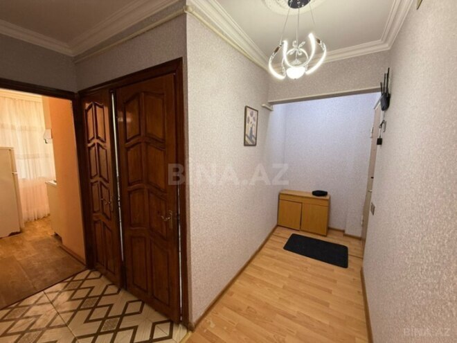 Продаётся 2-комн. вторичка 55 м², м. Нефтчиляр, photo 11 from 14