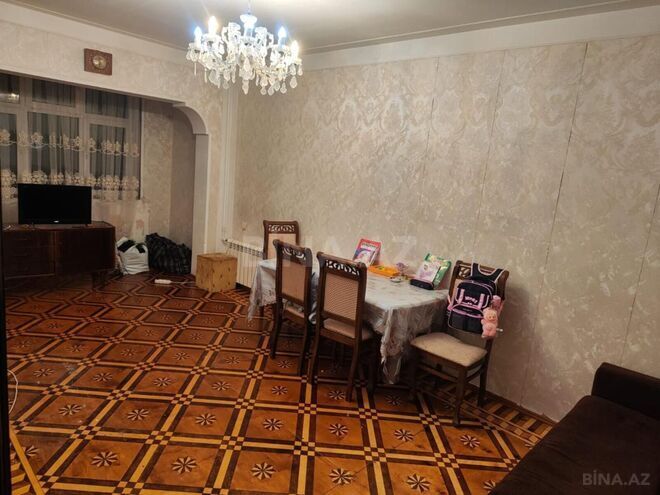 İcarəyə verilir 3 otaqlı köhnə tikili 75 m², Massiv D q., photo 3 from 14