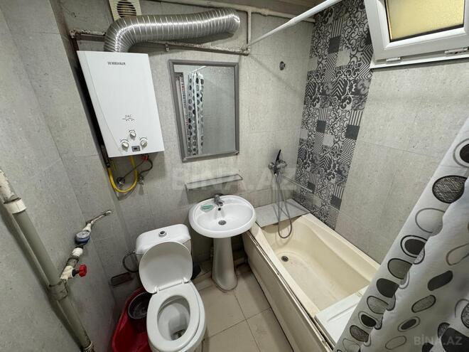 Продаётся 2-комн. вторичка 42 м², м. Элмляр Академиясы, photo 9 from 12