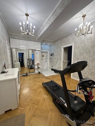 Продаётся 3-комн. новостройка 131 м², м. Элмляр Академиясы, photo 9 from 14