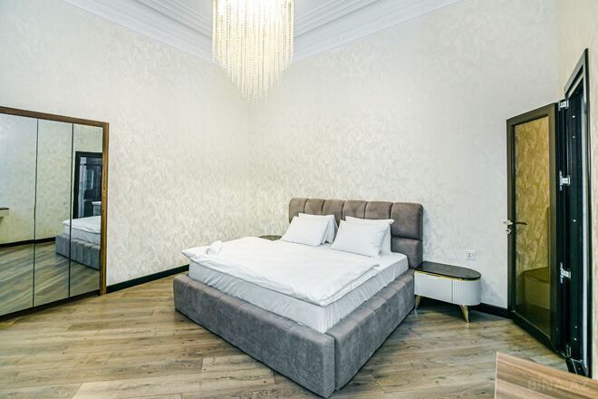 İcarəyə verilir 7 otaqlı köhnə tikili 250 m², 28 May m., photo 27 from 31