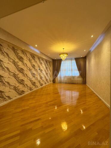 Продаётся 3-комн. новостройка 134 м², м. Элмляр Академиясы, photo 1 from 14