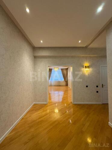 Продаётся 3-комн. новостройка 134 м², м. Элмляр Академиясы, photo 4 from 14