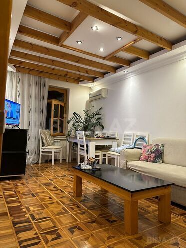 Продаётся 4-комн. вторичка 100 м², м. Халглар Достлугу, photo 1 from 20
