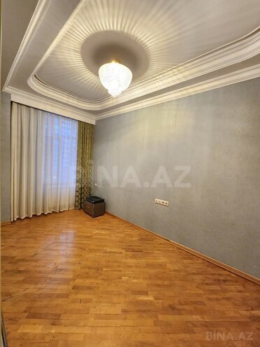 İcarəyə verilir 4 otaqlı yeni tikili 185 m², 28 May m., photo 12 from 16