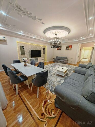 Satılır 4 otaqlı yeni tikili 230 m², 28 May m., photo 3 from 19