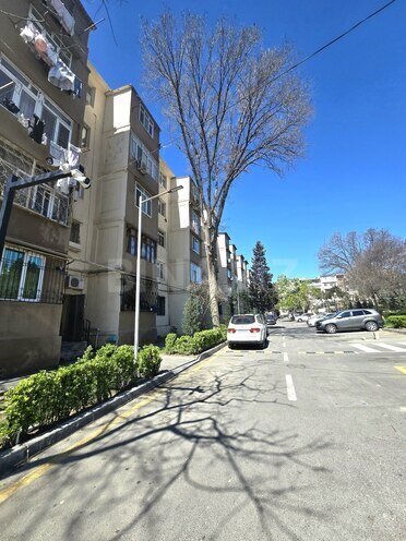 Продаётся 2-комн. вторичка 55 м², м. Ази Асланов, photo 1 from 13