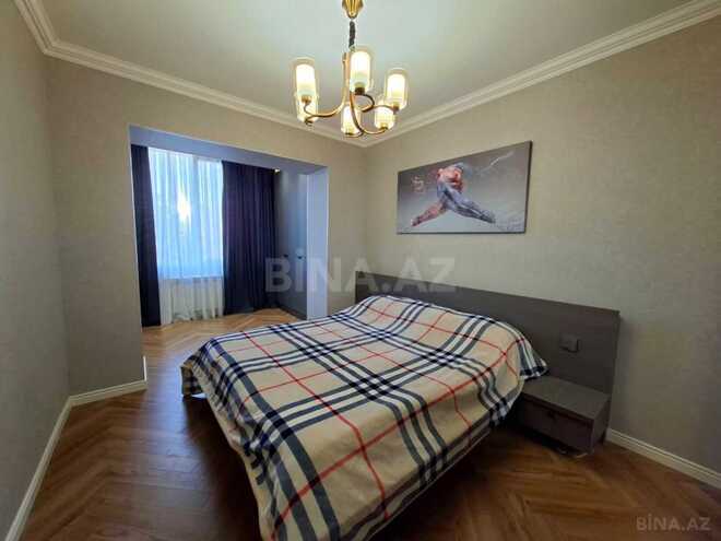 Продаётся 3-комн. вторичка 70 м², м. Элмляр Академиясы, photo 6 from 17