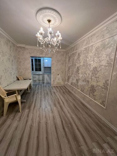 Satılır 2 otaqlı köhnə tikili 45 m², İnşaatçılar m., photo 3 from 12