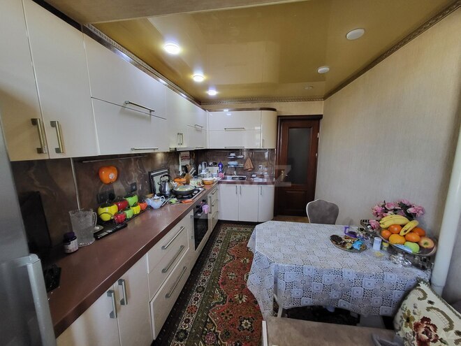 Продаётся 3-комн. вторичка 90 м², м. Нариман Нариманов, photo 18 from 26