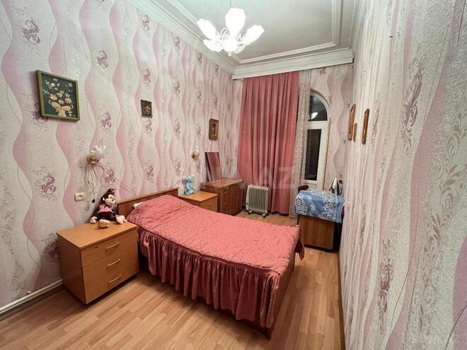 Продаётся 2-комн. вторичка 60 м², м. Ичеришехер, photo 8 from 16
