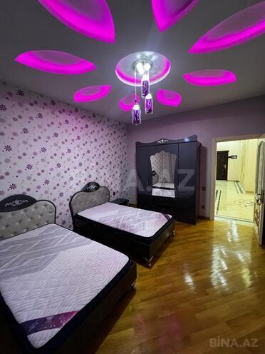 Сдаётся 3-комн. новостройка 140 м², м. Низами, photo 5 from 9
