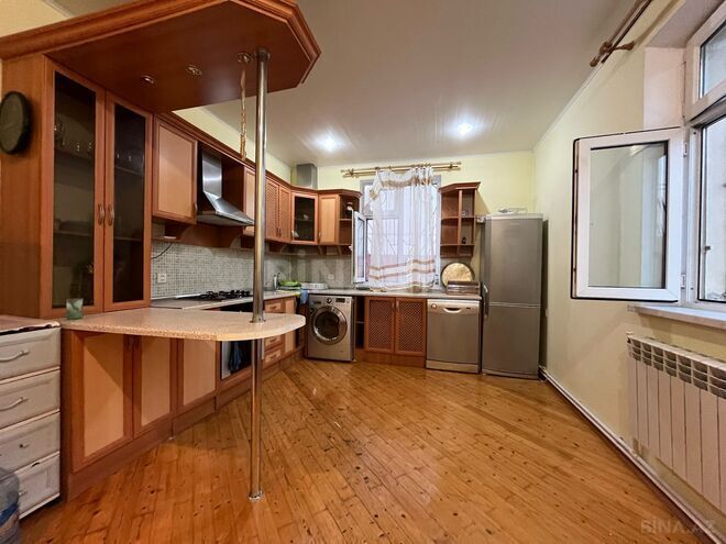 Satılır 7 otaqlı həyət evi/bağ evi 333 m², Novxanı q., photo 31 from 32