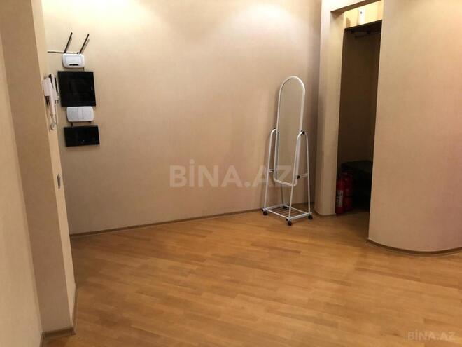 İcarəyə verilir 4 otaqlı yeni tikili 186 m², 28 May m., photo 20 from 25