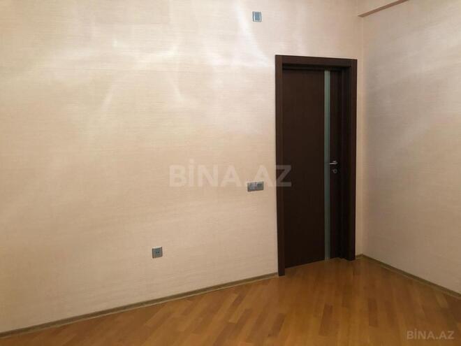 İcarəyə verilir 4 otaqlı yeni tikili 186 m², 28 May m., photo 8 from 25