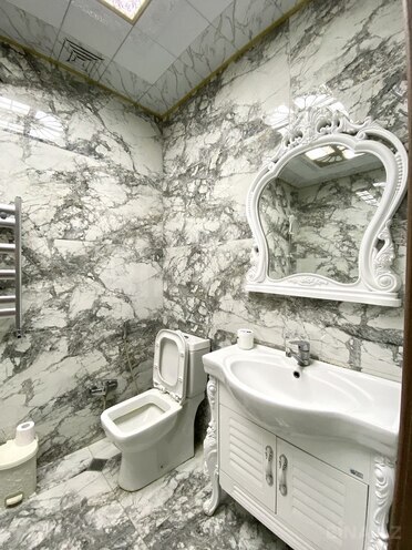 Сдаётся 2-комн. новостройка 65 м², м. 8 ноября, photo 15 from 19