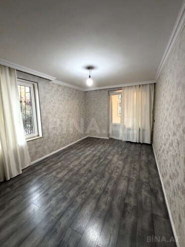 Satılır 2 otaqlı köhnə tikili 40 m², Elmlər Akademiyası m., photo 1 from 10