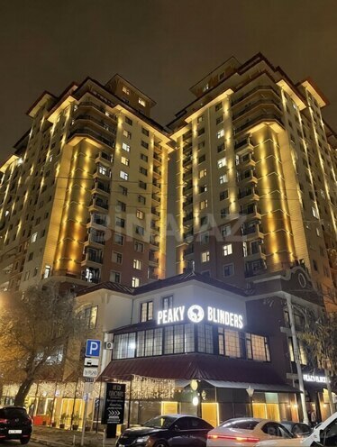 Сдаётся 2-комн. новостройка 63 м², м. Кара Караев, photo 1 from 12