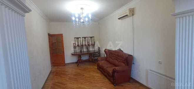 Сдаётся 3-комн. вторичка 90 м², Хатаинский р., photo 1 from 17