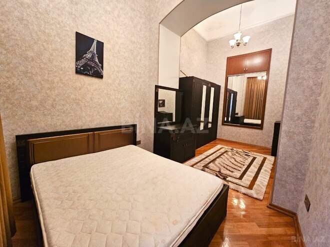 İcarəyə verilir 4 otaqlı köhnə tikili 120 m², İçəri Şəhər m., photo 10 from 20