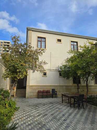 Satılır  həyət evi/bağ evi 230 m², Qaraçuxur q., photo 1 from 32