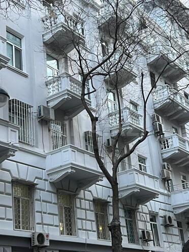 Satılır 2 otaqlı köhnə tikili 45 m², İçəri Şəhər m., photo 6 from 19