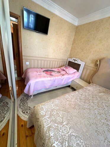 Продаётся 3-комн. вторичка 65 м², м. Ази Асланов, photo 8 from 25
