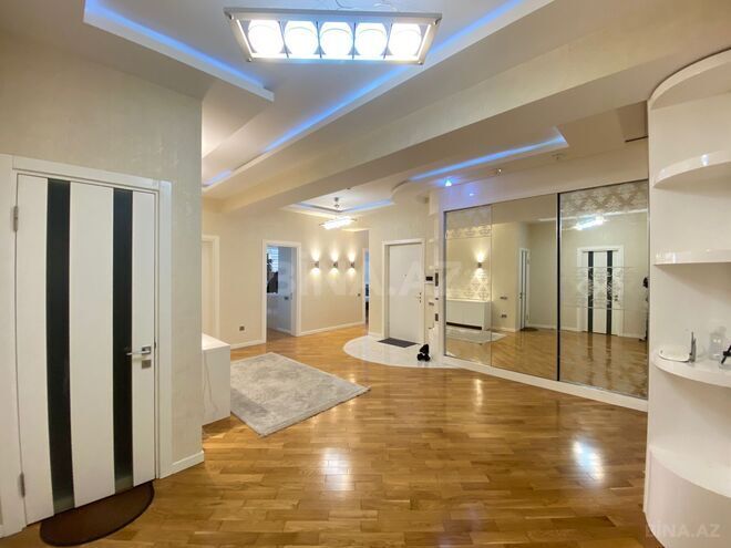 Сдаётся 4-комн. новостройка 200 м², м. Низами, photo 26 from 31