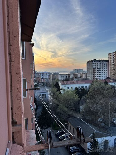 Satılır 3 otaqlı köhnə tikili 84 m², Qara Qarayev m., photo 15 from 16