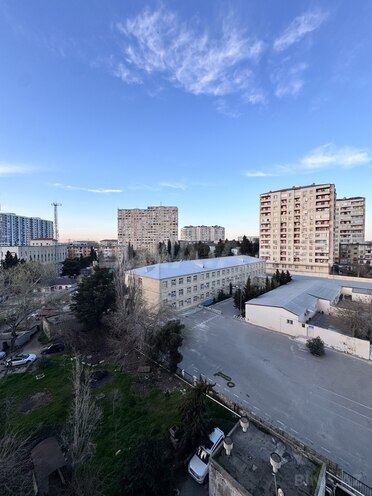 Satılır 3 otaqlı köhnə tikili 84 m², Qara Qarayev m., photo 14 from 16