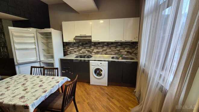 İcarəyə verilir 3 otaqlı köhnə tikili 80 m², Nizami m., photo 3 from 14