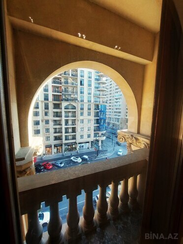 Продаётся 3-комн. новостройка 110 м², м. Элмляр Академиясы, photo 9 from 18