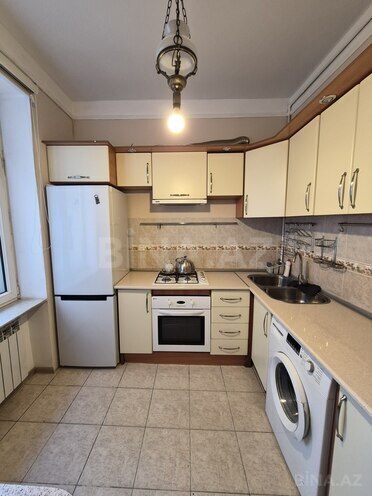 İcarəyə verilir 3 otaqlı köhnə tikili 110 m², 28 May m., photo 14 from 28