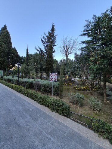 İcarəyə verilir 3 otaqlı köhnə tikili 110 m², 28 May m., photo 24 from 28