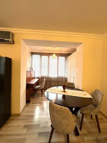 Satılır 2 otaqlı köhnə tikili 55 m², Yasamal r., photo 10 from 16