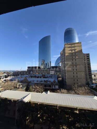 İcarəyə verilir 3 otaqlı yeni tikili 120 m², 28 May m., photo 19 from 23