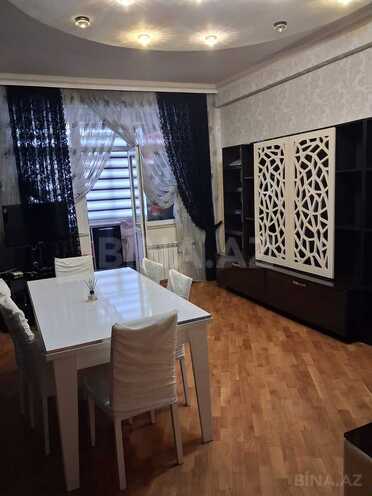 Сдаётся 3-комн. новостройка 80 м², photo 1 from 16
