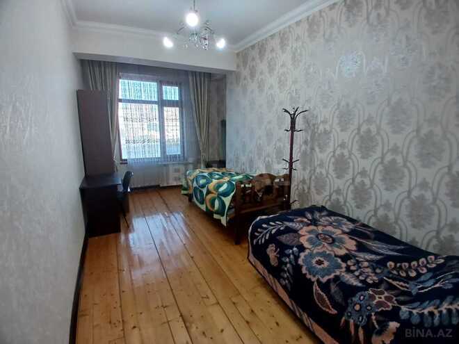 Сдаётся 3-комн. новостройка 130 м², photo 10 from 12